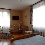 Отель Hotel- Restaurant Merveilles88 Rupt-sur-Moselle